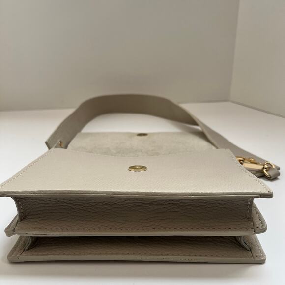 Cream Italian Leather Shoulder Bag with Detachable Crossbody Strap - Picture 3 of 9